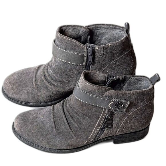 Earth Avani Buckeye Charcoal Grey Ankle Boots